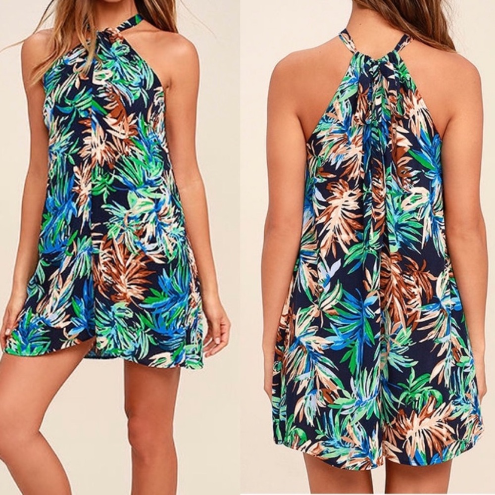 New with tags Lulu’s once upon a palm tropical print mini dress